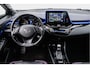Toyota C-HR 1.8 Hybrid Bi-Tone Plus Trekhaak/ Lederen int./ Stuur+stoelverwarming/ Camera/ Blindspot/ JBL audio