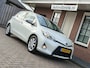 Toyota Yaris 1.5 Full Hybrid Asp. TREKHAAK / PARELMOER WIT