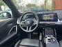 BMW X1 xDrive23i 4Cilinder High Executive M Sport Shadow Line // FULL LED // PANO/SCHUIFKANTELDAK // LEDER // HUD // 360 CAMERA // M Sportstoelen // M Adaptief onderstel