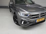 Volkswagen T-Roc 1.5 TSI R-LINE/IQ LIGHT/IQ DRIVE/KEY-LESS/EL A KLEP/ENZ