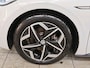 Volkswagen ID.3 58 kWh 204pk First Plus | SOH 92% | Apple CarPlay | Camera | PDC V + A | Stoelverwarming | LED Matrix | 19" Velgen