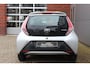 Toyota Aygo 1.0 VVT-i x-now Airco/4-Seizoensbanden/Rijklaar!