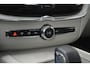 Volvo XC60 T6 Hybride AWD Plus Bright LONG RANGE | Head-Up display | Panoramadak | Stoel + Stuur Verwarmd | Adaptive Cruise |