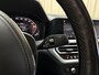 BMW 2-Serie Coupé M240i xDrive *Brooklyn Grey* Schuif-/Kanteldak HUD / Harman/Kardon / Stuurverwarming / Keyless / Carplay / Camera / Leder / Cruise / 19'' LMV
