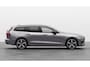 Volvo V60 T8 455PK Aut. AWD Performance Edition Ultra Dark Polestar optimisation/ Glossy Black logo voor en achterzijde / Panoramadak/ Head-up display/ Harman Kardon audio/ 360 Camera/ Elektrisch bedienbare voorstoelen met geheugen/ Apple Carplay/ Pilot assit/ Adaptive cruise control/