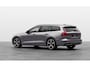 Volvo V60 T8 455PK Aut. AWD Performance Edition Ultra Dark Polestar optimisation/ Glossy Black logo voor en achterzijde / Panoramadak/ Head-up display/ Harman Kardon audio/ 360 Camera/ Elektrisch bedienbare voorstoelen met geheugen/ Apple Carplay/ Pilot assit/ Adaptive cruise control/
