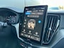 Volvo XC60 2.0 T8 Plug-in hybrid AWD Ultra Dark HEICO SPORTIV | HEICO SPORTIV | FLASH GREEN | 22" Custom Pegasus velgen | Luchtvering | Full Option! |