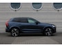 Volvo XC60 2.0 T6 Plug-in hybrid AWD Ultra Black Edition | Nappa leder Open Grid | Panoramadak | Visual Park Assist | Luchtvering | Preconditioning | Getinte ramen | Headup | Full Led | Driver Assistance | Driver Awareness | 22 Inch | Premium Audio by Harman Kardon | Google Maps | Google Assistant | Blis | Elektrische achterklep | Verwarmbaar stuurwiel | Keyless | Elektrisch verstelbare voorstoelen met geheugen | Stoelverwarming voor en achter