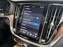 Volvo V60 T6 Plug-In Hybrid Ultra Dark | Bowers & Wilkins | Stoelmassage | Pano | 360 camera | Gelamineerd glas | Nappa leder |
