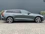 Volvo V60 T6 Plug-In Hybrid Ultra Dark | Bowers & Wilkins | Stoelmassage | Pano | 360 camera | Gelamineerd glas | Nappa leder |