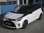 Toyota Yaris 1.5 Hybrid Dynamic Bi-Tone
