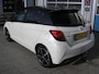 Toyota Yaris 1.5 Hybrid Dynamic Bi-Tone