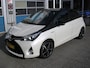 Toyota Yaris 1.5 Hybrid Dynamic Bi-Tone