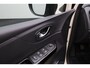 Renault Captur 0.9 TCe Dynamique 2016 | Navigatie | Trekhaak | Cruise Control | Stoelverwarming | DAB Radio | Stuurwiel Bediening | Boekjes