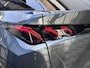 Peugeot E-3008 GT 73kWh 210pk | FISCAAL AANTREKKELIJK! | TREKHAAK | ALCANTARA | FOCAL HIFI | SCHUIF/KANTELDAK | WARMTEPOMP