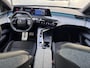 Peugeot E-3008 GT 73kWh 210pk | FISCAAL AANTREKKELIJK! | TREKHAAK | ALCANTARA | FOCAL HIFI | SCHUIF/KANTELDAK | WARMTEPOMP