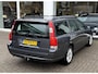 Volvo V70 2.4 Summum Aut. |Schuifdak|Leder|Trekhaak|