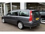 Volvo V70 2.4 Summum Aut. |Schuifdak|Leder|Trekhaak|
