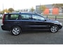 Volvo V70 2.5T Summum, netto € 5.750, Carplay, Leder, bijtel vriendelijk!