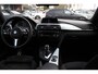 BMW 4-Serie Coupé 420i Executive / Alcantara / Spoiler / 19'' / Navigatie / Parkeerhulp achter / Sportstoelen / Cruise Control