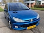 Peugeot 206 SW 1.4-16V Air-line 3 ECC Electric pakket Audio/CD LMV 15" Colorpakket ABS Getint glas Dealeronderhoud Nieuwe Apk!