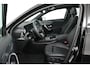 Mercedes-Benz A-klasse 180 Business Solution Luxury (PANORAMADAK, SFEERVERLICHTING, STOELVERWARMING, CAMERA)