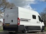Peugeot Boxer 330 L2H2 2.2HDI 12 0 CAMPERBUS *omvormer* *drie zitplaatsen* *airco* *veel ruimte* *dakraam*