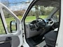 Peugeot Boxer 330 L2H2 2.2HDI 12 0 CAMPERBUS *omvormer* *drie zitplaatsen* *airco* *veel ruimte* *dakraam*