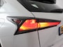 Lexus NX 300h AWD Luxury Line Parelmoer wit! (Afn. Trekhaak / Pano / ACC / Navi / Carplay)