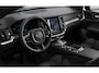 Volvo V60 T6 Plug-in hybrid AWD Ultra Dark | Google | Long Range | Schuif-/Kanteldak | Adaptieve Cruise Control | DAB | Head-Up Display | Camera | Stoelverwarming Voor + Achter | Harman Kardon Audio | Getint Glas | Zitverlenging | Elek. Stoelen | Memory | 19" LM