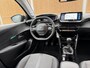 Peugeot 208 1.2 PureTech Allure Pack | 3D Navigatiesysteem | Achteruitrijcamera | Parkeersensoren achter | Getint glas | Climate & cruise control | LED koplampen | Apple CarPlay | Half/leer