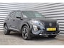 Peugeot 2008 1.2 HYBRID 136PK GT PACK AUTOMAAT / NAVI / LEDER / CLIMA / LED / PDC / 17" LMV / KEYLESS / CAMERA / CRUISECONTROL / 1E EIGENAAR / NIEUWSTAAT !!