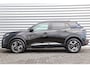Peugeot 2008 1.2 HYBRID 136PK GT PACK AUTOMAAT / NAVI / LEDER / CLIMA / LED / PDC / 17" LMV / KEYLESS / CAMERA / CRUISECONTROL / 1E EIGENAAR / NIEUWSTAAT !!