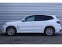 BMW X3 XDRIVE30e 292PK HIGH EXECUTIVE M-SPORT AUTOMAAT / NAVI / LEDER / FULL-LED / CLIMA / 18" LMV / FACELIFT / KEYLESS / 360 CAMERA / ELEKTR. TREKHAAK / CRUISECONTROL / WINTERPAKKET / NIEUWSTAAT !!