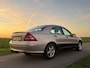 Mercedes-Benz C-klasse 180 Elegance Automaat / Climate Control / Trekhaak / 16" Velgen / Nieuwe APK / PDC / Cruise /