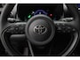 Toyota Yaris 1.5 Hybrid 115 Dynamic 2025 | INCL. BTW | Stoel & Stuurverwarming | Carplay | DAB Radio | Adaptive Cruise Control | Achteruitrij Camera | Draadloze Telefoon Lader | Stuurwiel Bediening | Lichtmetalen Velgen | Climate Control | Origineel Nederlands NAP