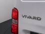 Opel Vivaro 2.0D 123pk L2H1 3-Pers. EURO6 Navi Apple Carplay Android Mirror Link Airco Cruise Control Regen-Lichtsensor Bluetooth Edition Schuifdeur Betonplex Vloer Lat om Lat betimmering Achterdeuren Origineel Nederlandse Auto