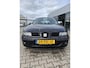 SEAT Leon 1.6-16V Stella, airco, cruisecontrol, lichtmetalen velgen, afkomstig van 2e eigenaar met een nieuwe APK.