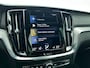 Volvo V60 2.0 B4 R-Design | Trekhaak | Panoramadak | Climate pack |