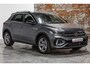Volkswagen T-Roc 1.5 TSI R-Line | Apple Carplay | Adaptive Cruise Control | DAB+ | Achteruitrijcamera
