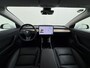 Tesla Model 3 SR+ 325PK Trekhaak LFP-Accu AutoPilot Leer Pano-Dak Adaptive Cruise Lmv 18" Camera's Elektr.-Stuur+Stoelen+Spiegels+Geheugen+Easy-Entry+Verwarmde stoelen Park assistent Pdc WIFI Ecc Lane-Assist Speed-Assist SOH 92% Ecc Navi Led DAB Voorverwarmen interieur via App Keyless One-Pedal-Drive 1.000KG Trekgewicht 1e Eigenaar Origineel Nederlandse Auto Fabrieksgarantie op Accu en Motor tot 14-12-2028/160.000km