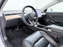 Tesla Model 3 SR+ 325PK Trekhaak LFP-Accu AutoPilot Leer Pano-Dak Adaptive Cruise Lmv 18" Camera's Elektr.-Stuur+Stoelen+Spiegels+Geheugen+Easy-Entry+Verwarmde stoelen Park assistent Pdc WIFI Ecc Lane-Assist Speed-Assist SOH 92% Ecc Navi Led DAB Voorverwarmen interieur via App Keyless One-Pedal-Drive 1.000KG Trekgewicht 1e Eigenaar Origineel Nederlandse Auto Fabrieksgarantie op Accu en Motor tot 14-12-2028/160.000km