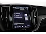 Volvo XC60 T6 Plug-in hybrid Plus Black Edition | Stoel+Stuurverwarming | Camera | Panoramadak | 21 Inch