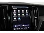 Volvo XC60 T6 Plug-in hybrid Plus Black Edition | Stoel+Stuurverwarming | Camera | Panoramadak | 21 Inch