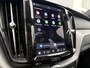 Volvo XC60 2.0 B5 Ultimate Dark | Bowers Wilkins Audio | 360 Graden Camera | Luchtvering | Trekhaak | Gelamineerd Glas | Panoramadak | Head-up Display | Sportstoelen | Keyless Entry | Navigatie | Apple Carplay | Android Auto