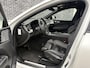 Volvo XC60 2.0 B5 Ultimate Dark | Bowers Wilkins Audio | 360 Graden Camera | Luchtvering | Trekhaak | Gelamineerd Glas | Panoramadak | Head-up Display | Sportstoelen | Keyless Entry | Navigatie | Apple Carplay | Android Auto