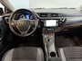 Toyota Auris 1.8 Hybrid Now Airco | Panorama | Camera | Cruise Control | Navigatie | Isofix | NAP
