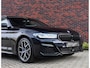 BMW 5-Serie Touring 530e xDrive | Pano - Trekhaak - HUD