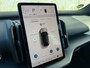 Volvo EX30 Single Motor Core 51 kWh | Adaptieve Cruise Control | Stoel + Stuurverwarming | Dodehoek Detectie | 19 Inch Velgen | Parkeercamera | Apple Carplay |