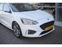 Ford Focus Wagon 1.0 EcoB. ST L. Bns